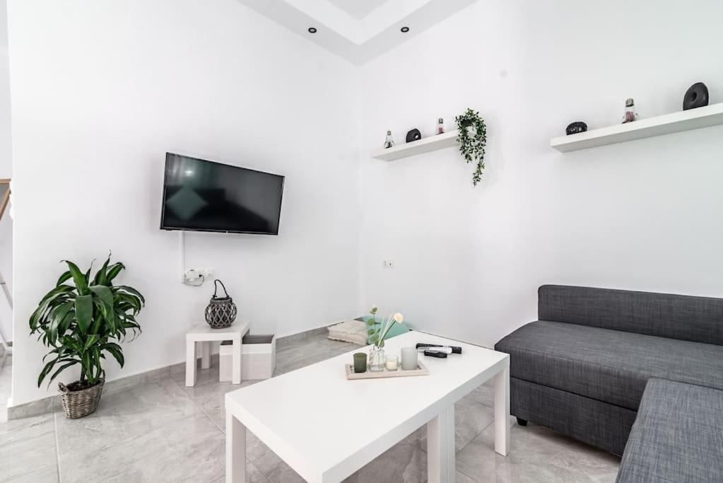 Modern & Stylish Flat For Friends & Couples Appartement Héraklion