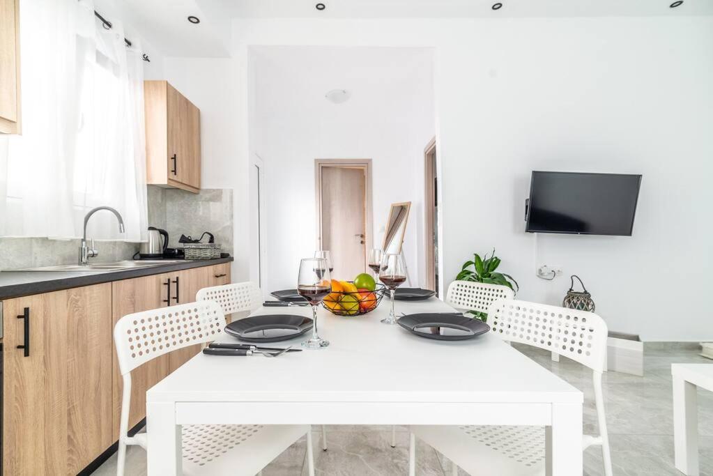 Modern & Stylish Flat For Friends & Couples Appartement Héraklion